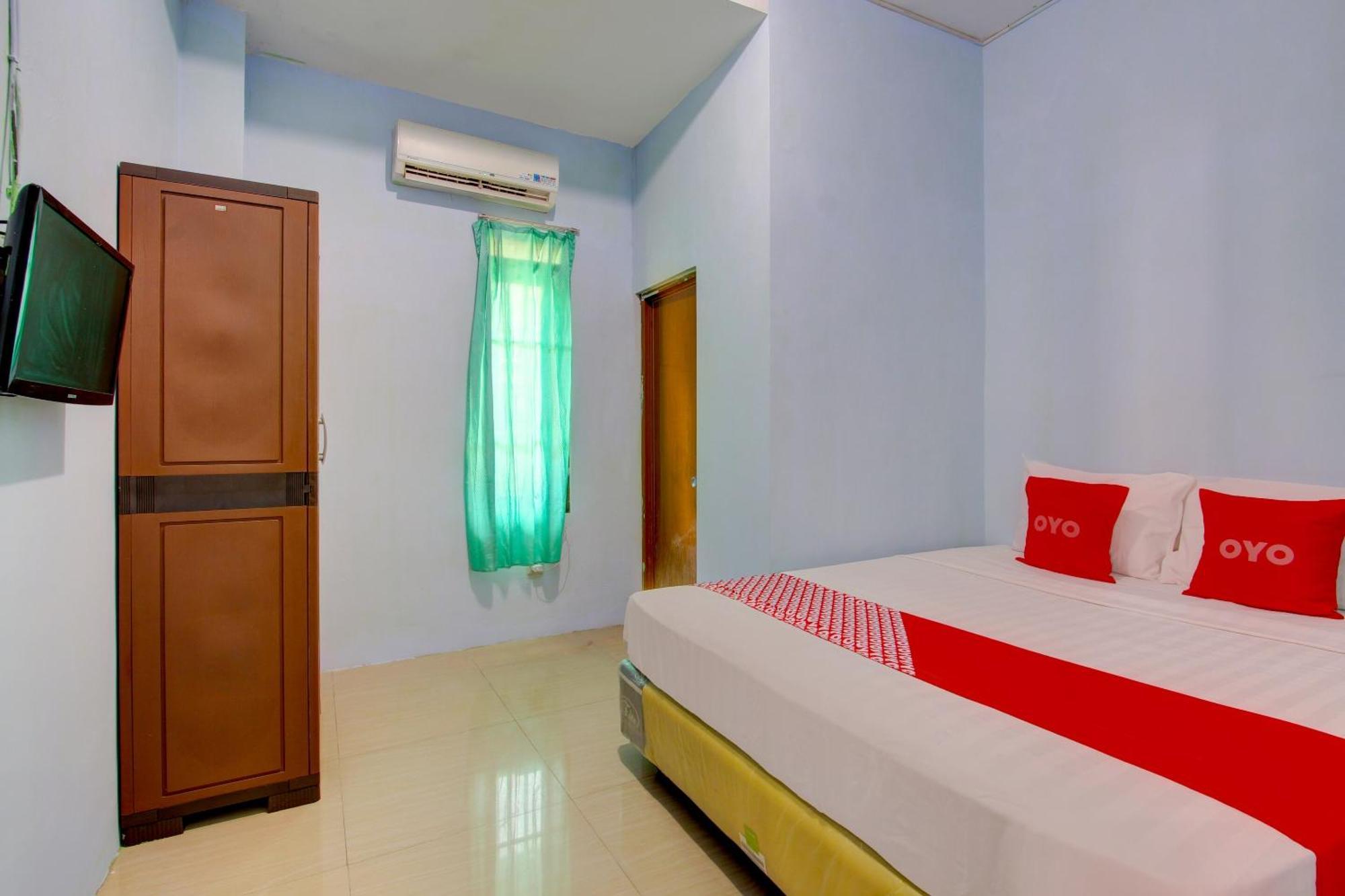 Super Oyo 93012 Griya Kencana Asri Syariah Lawean Extérieur photo