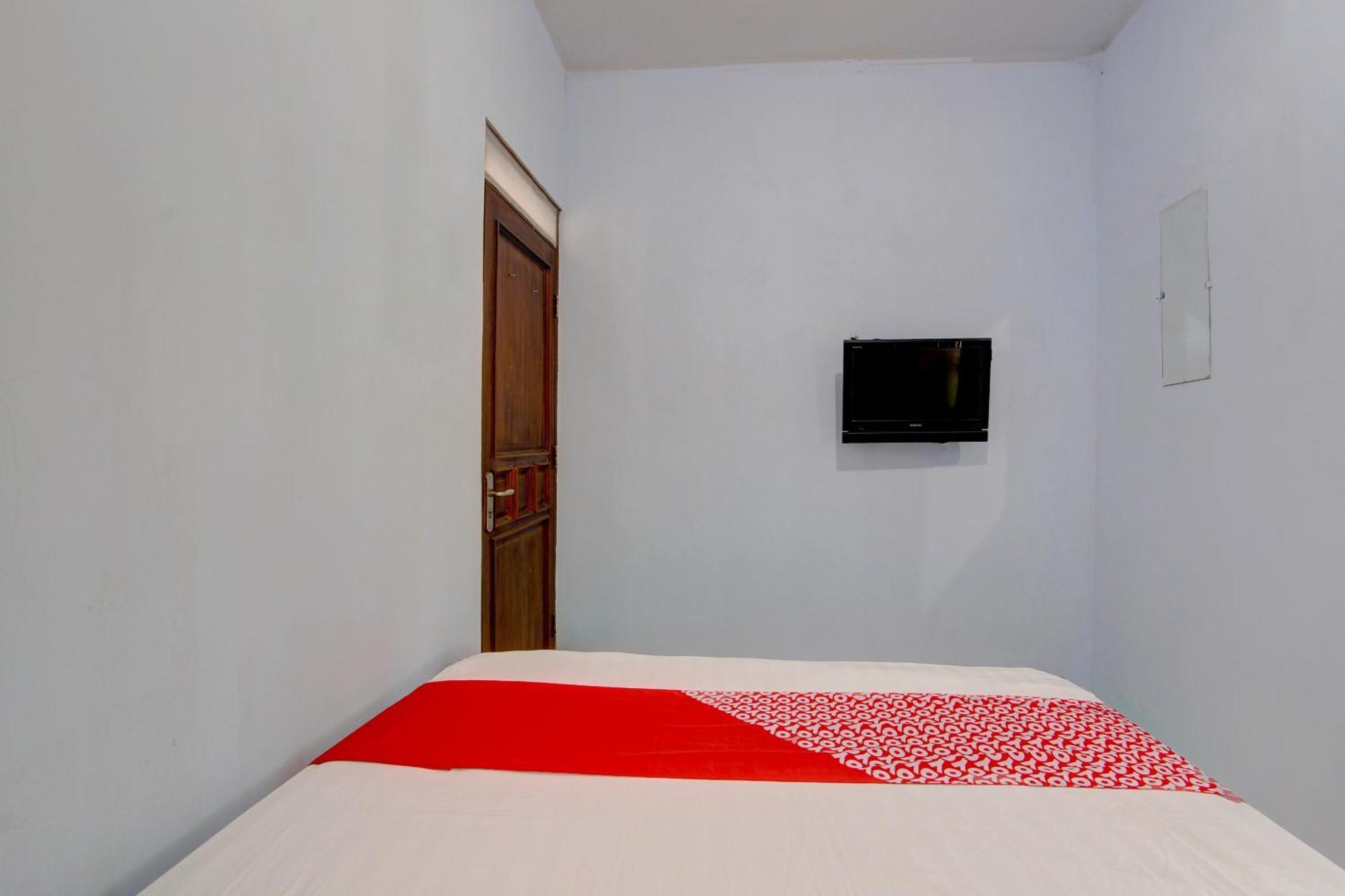 Super Oyo 93012 Griya Kencana Asri Syariah Lawean Extérieur photo