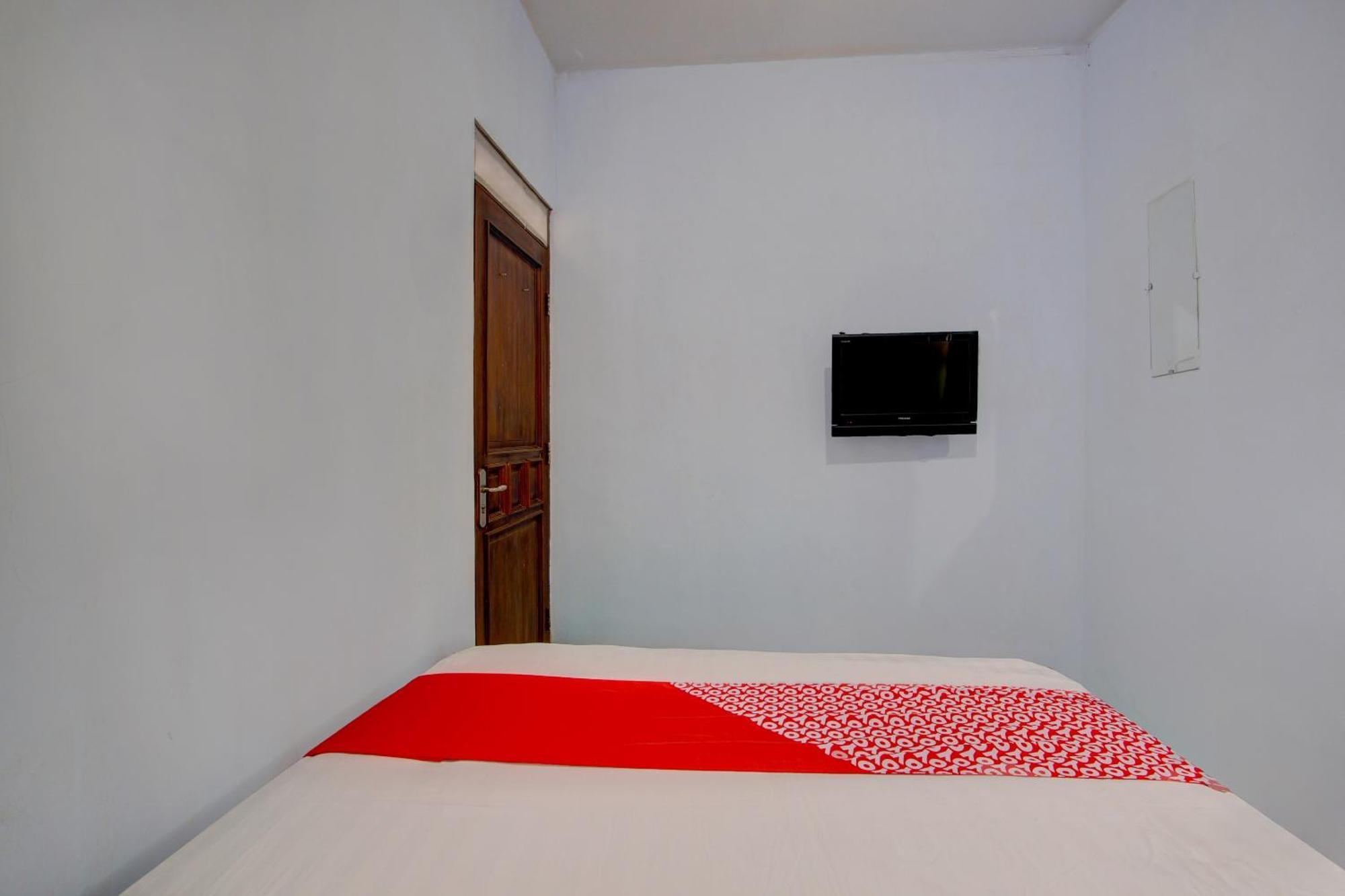 Super Oyo 93012 Griya Kencana Asri Syariah Lawean Extérieur photo